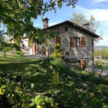 Agriturismo Il Falco Del Monte Fumaiolo Alfero Exteriör bild